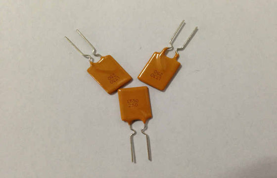 30V 2.5A PPTC ฟิวส์ที่ตั้งใหม่