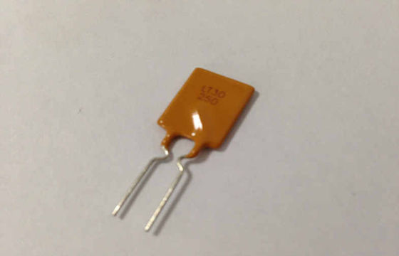 30V 2.5A PPTC ฟิวส์ที่ตั้งใหม่