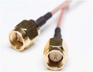 ความสูญเสียต่ํา SMA ชายพล็อกไป SMA ชายพล็อก RG316 สาย Wire Tail Patch Cord Expansion Cable Assembly