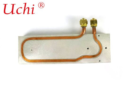 แผ่นระบายความร้อนที่เย็นเป็นของเหลวที่มีโปรไฟล์อลูมิเนียม